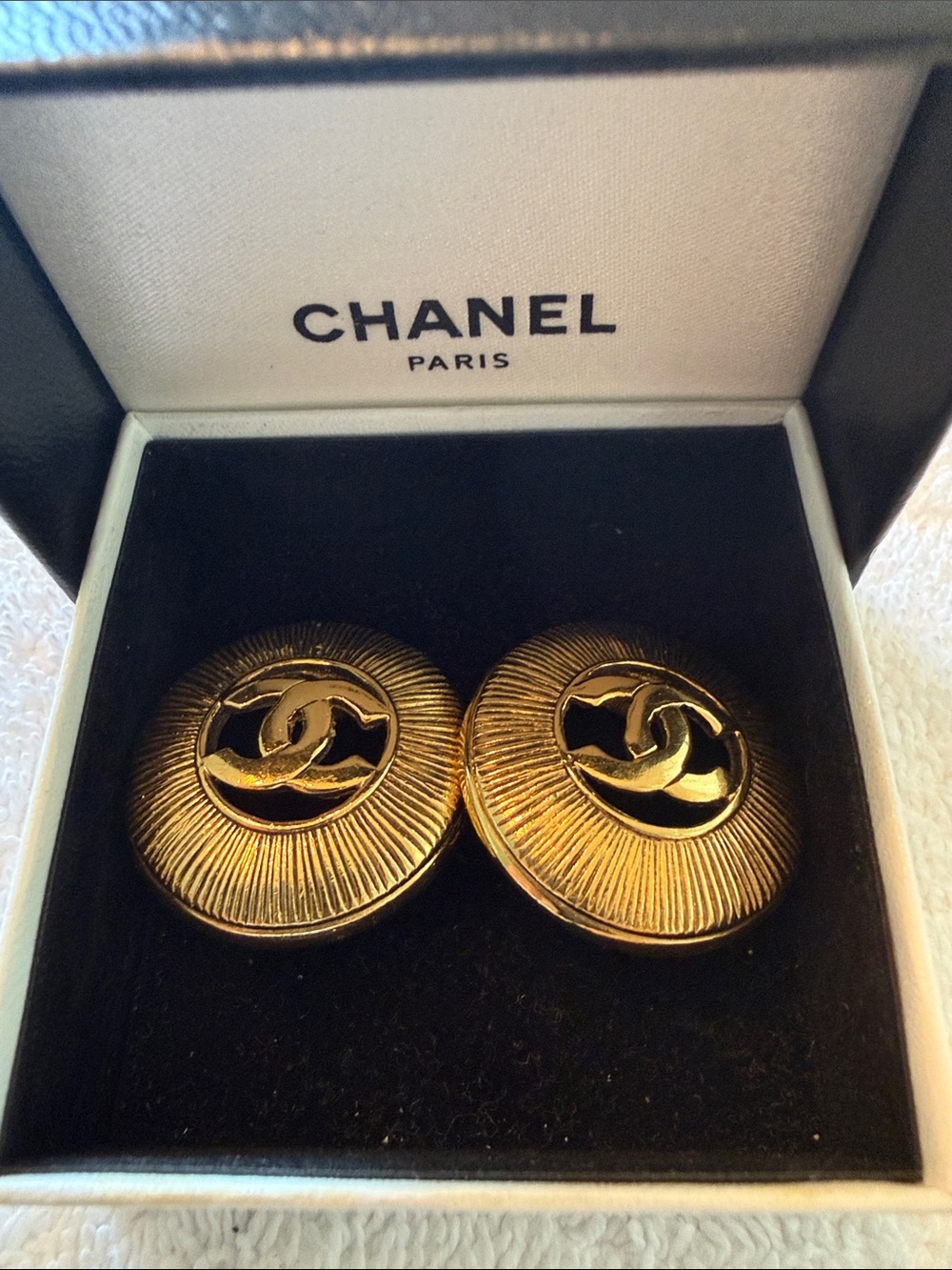 CHANEL Gold Round CC Medallion earrings clip on
